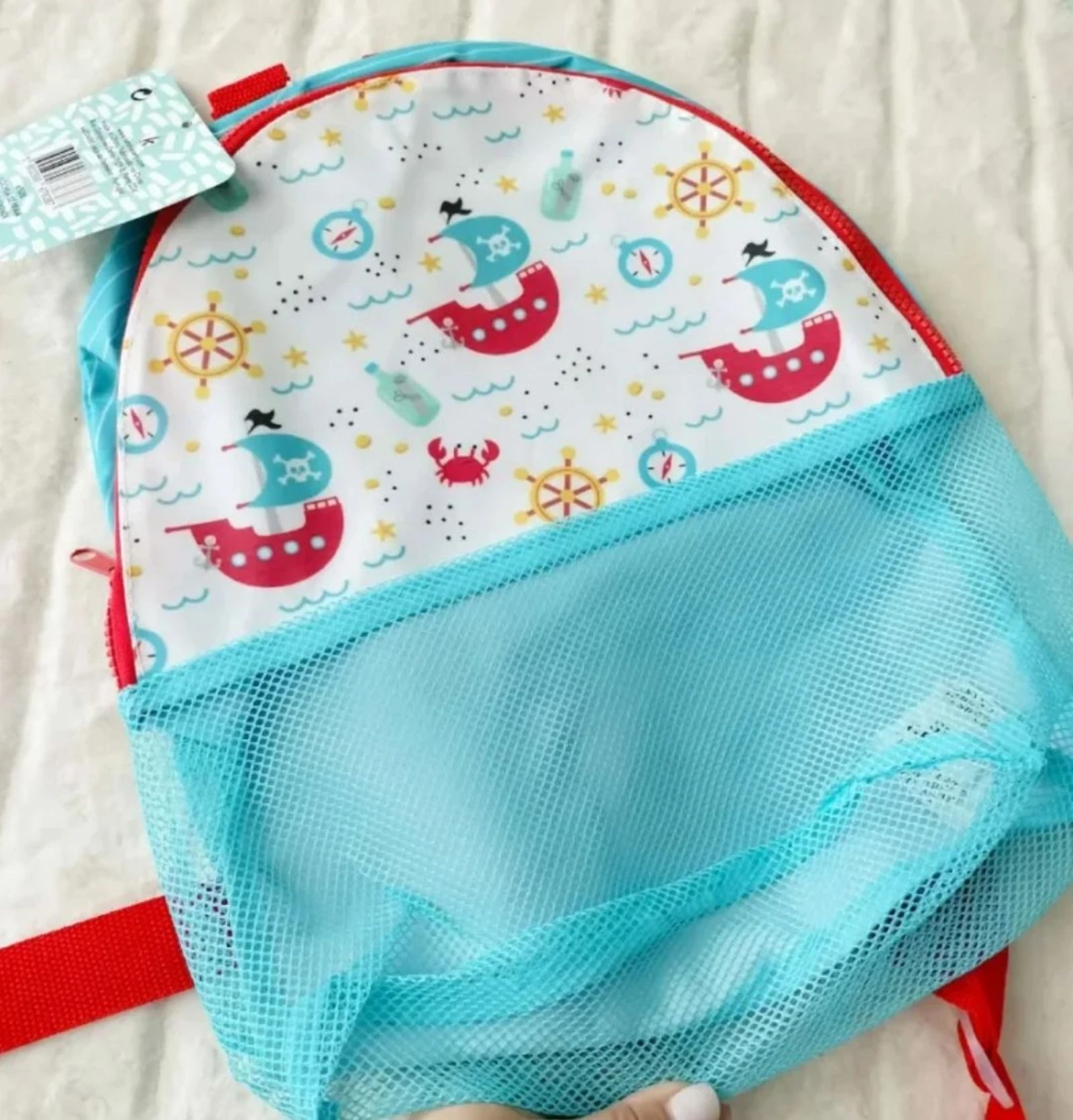Mochila rede para praia com tema barquinhos 